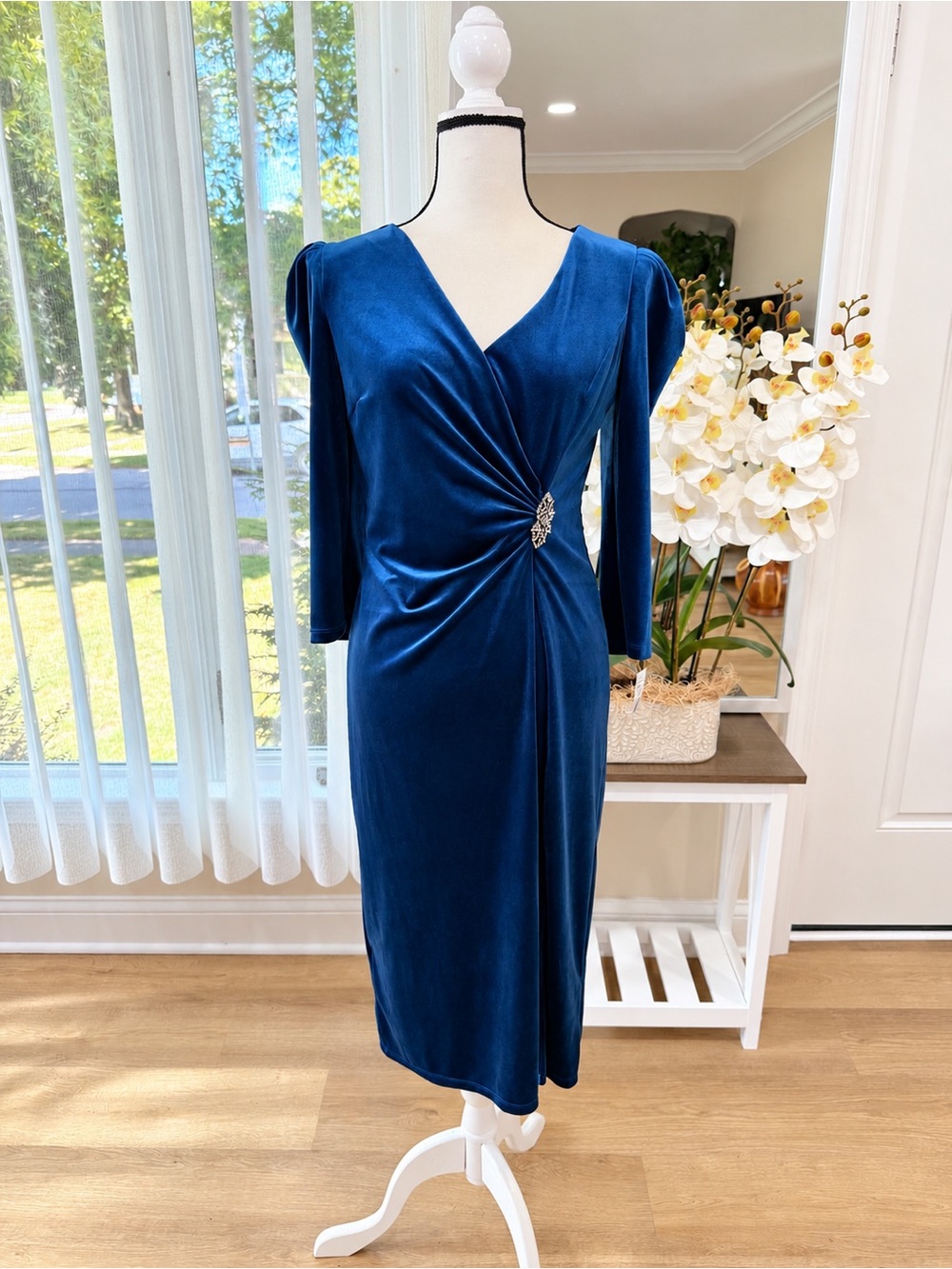 R&M Richards Women's Midi Velvet Wrap Dress W/Long Puff Sleeve Brooch Sz.10 New